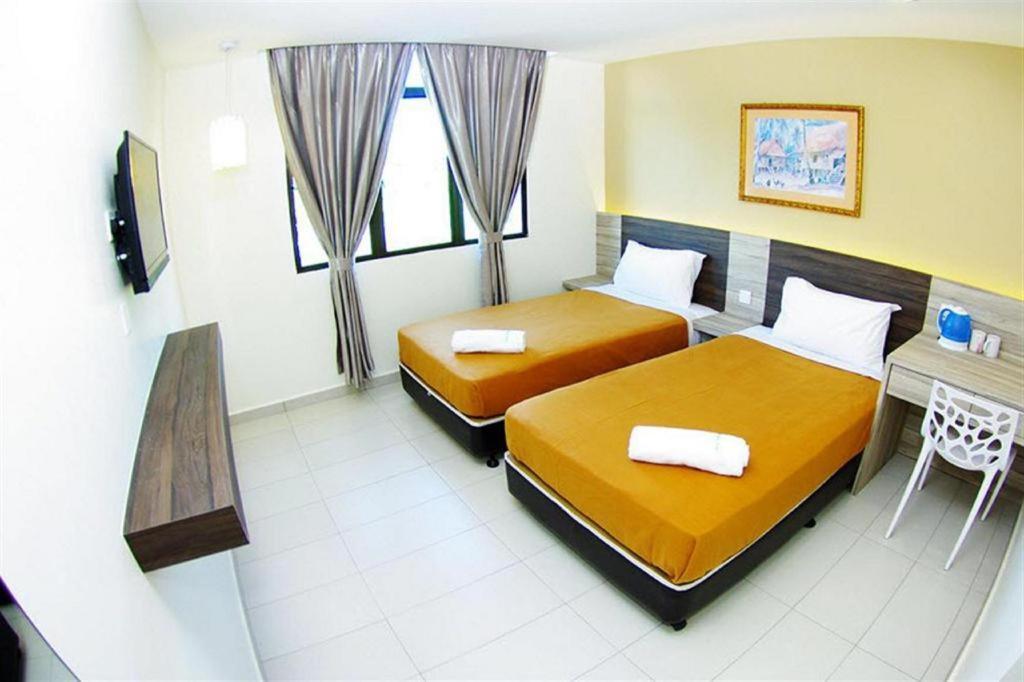 Hotel Suria Malaqa Malacca Exterior photo