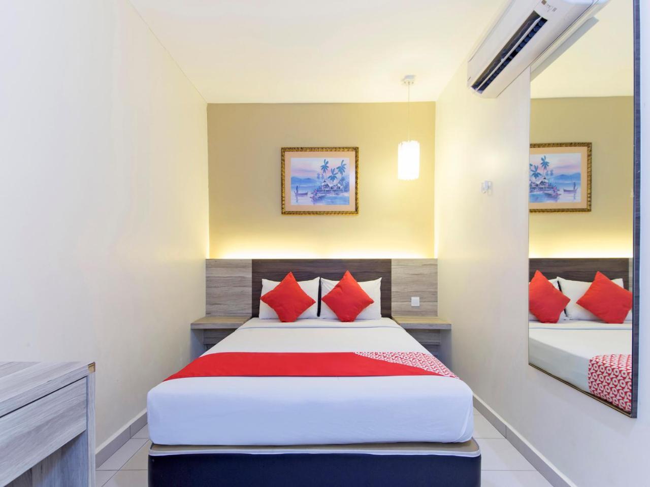 Hotel Suria Malaqa Malacca Exterior photo