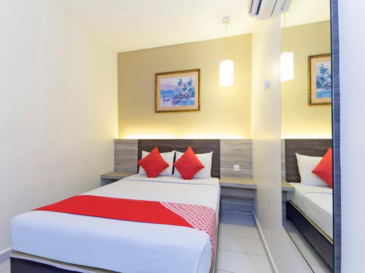 Hotel Suria Malaqa Malacca Exterior photo
