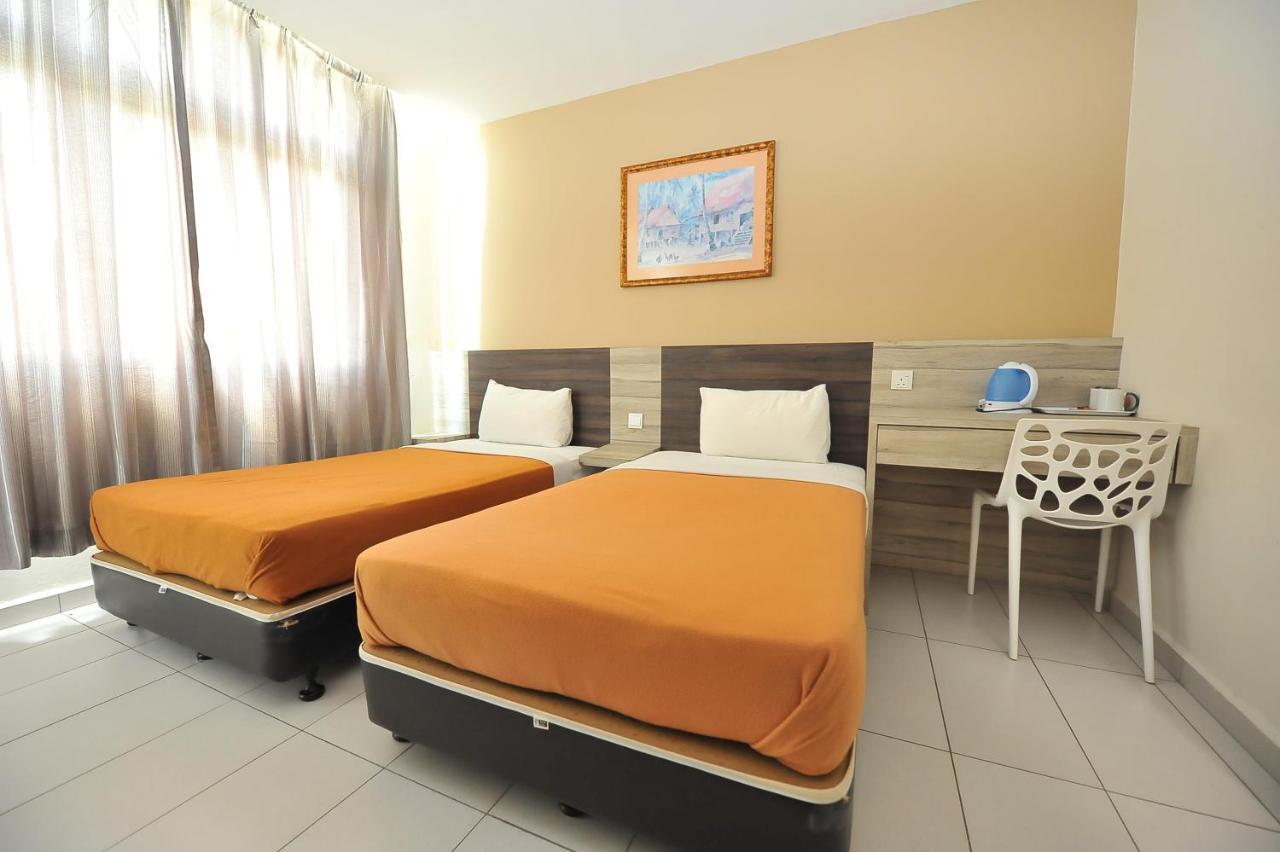 Hotel Suria Malaqa Malacca Exterior photo