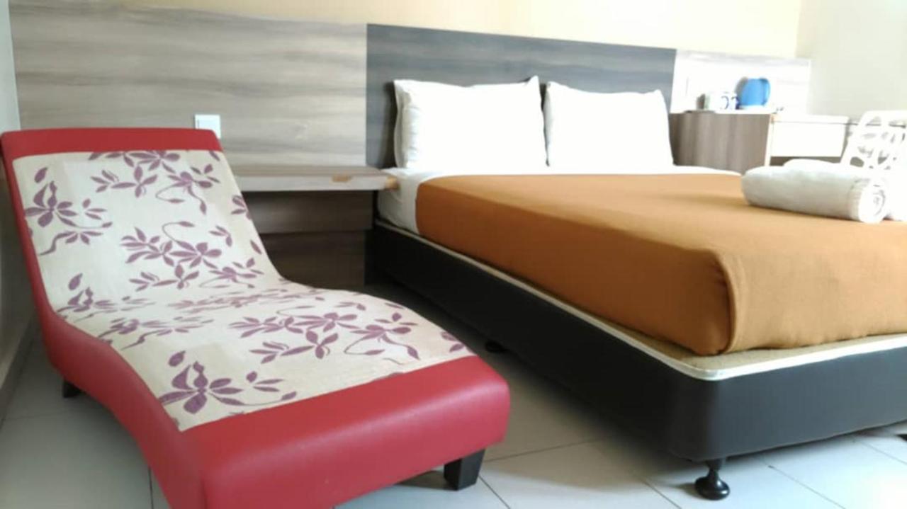 Hotel Suria Malaqa Malacca Exterior photo