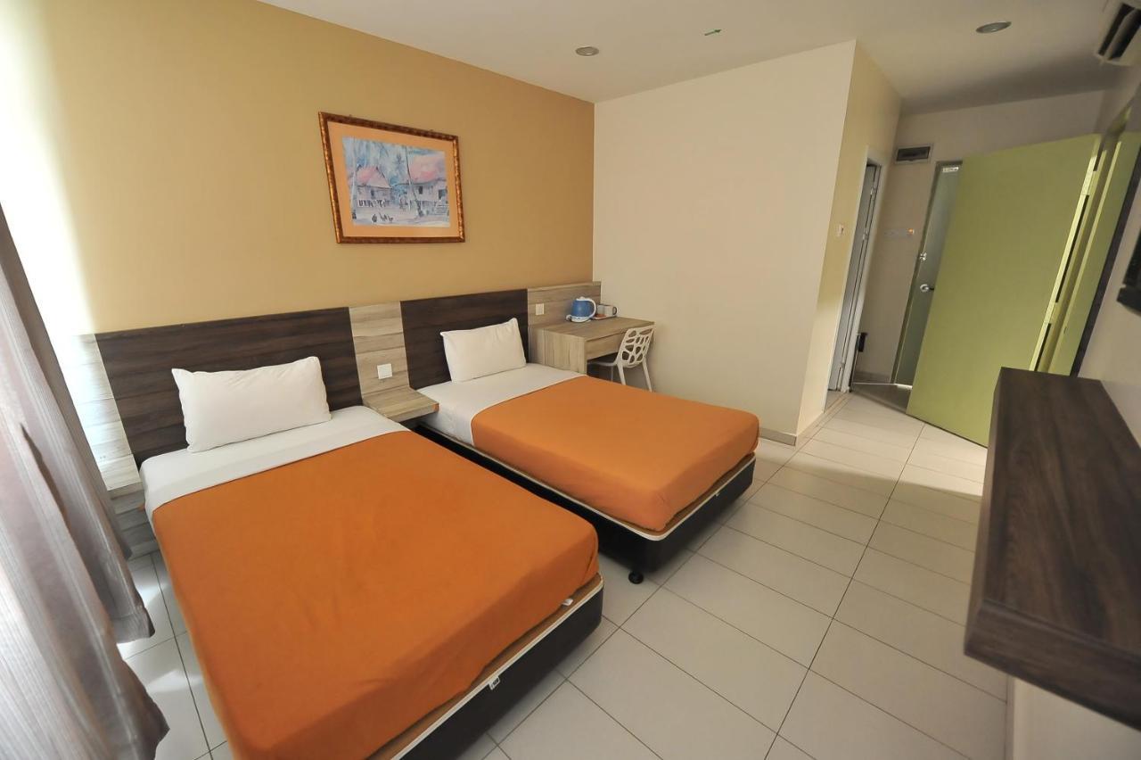 Hotel Suria Malaqa Malacca Exterior photo