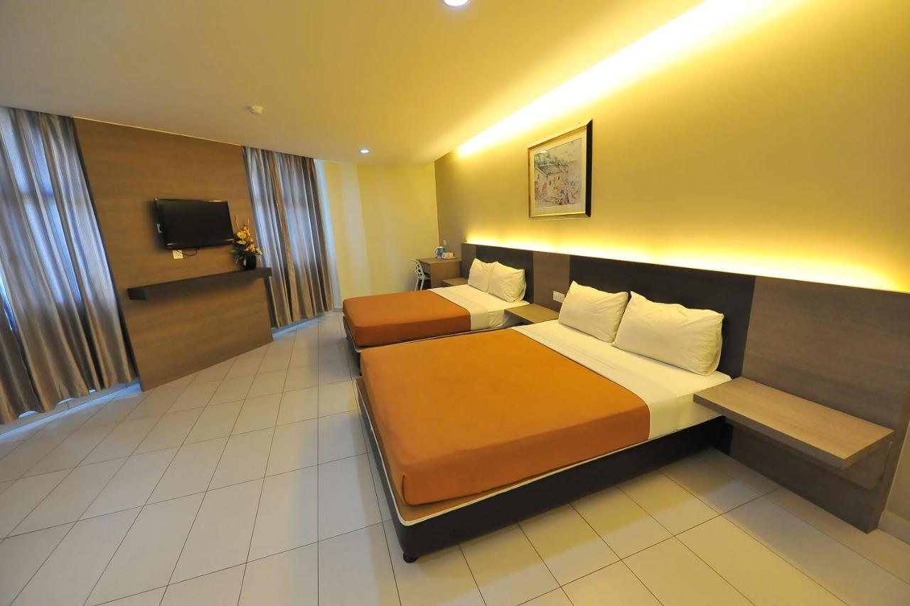 Hotel Suria Malaqa Malacca Exterior photo