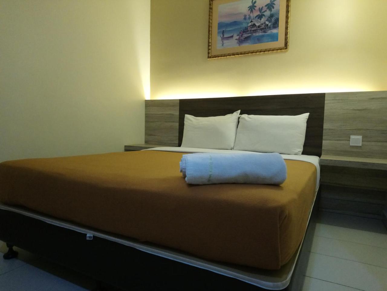 Hotel Suria Malaqa Malacca Exterior photo